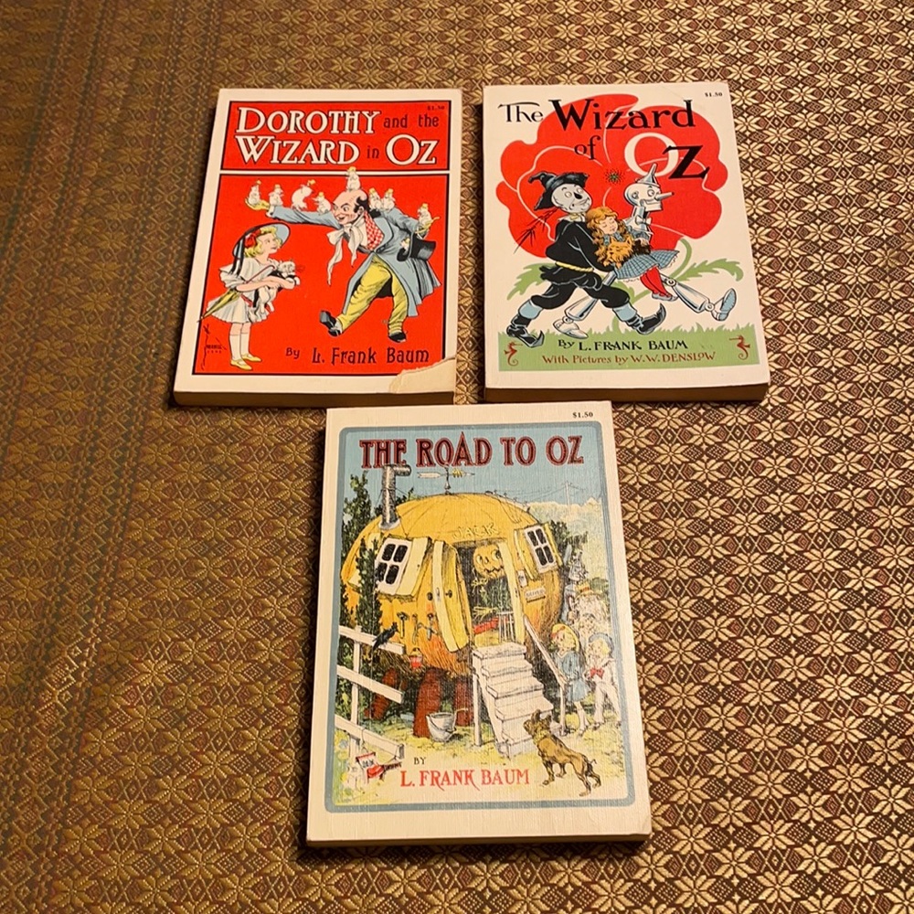 Vintage Wizard of Oz Books